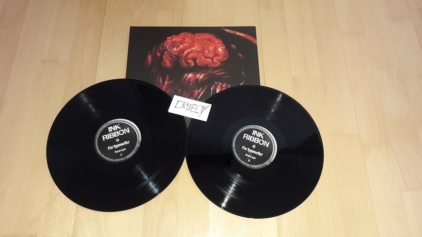 00_capcom_sound_team-resident_evil_2-ost-remastered-vinyl-2019-cruelty.jpg